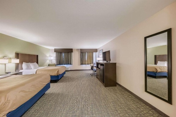 Quality Inn & Suites image 24